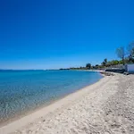 Villa Serenity Seafront Garden *