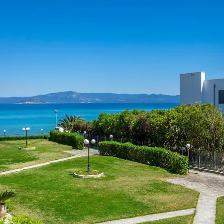 Serenity Seafront Garden * Пефкохори