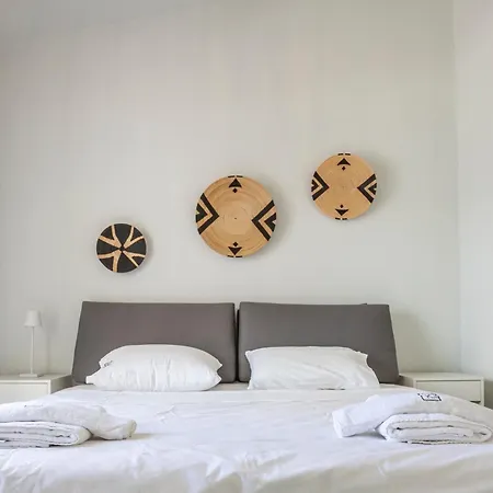 Вилла Serenity Seafront Garden *