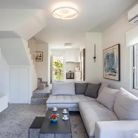 Вилла Serenity Seafront Garden Пефкохори