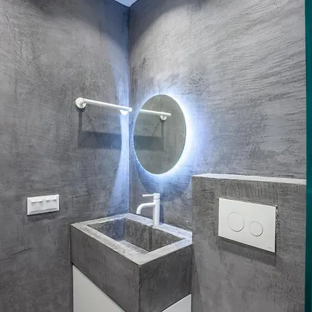 Serenity Seafront Garden