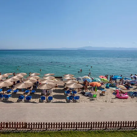 Serenity Seafront Garden * Пефкохори