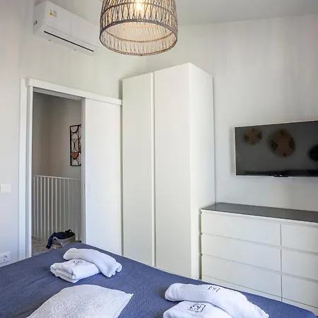 Serenity Seafront Garden Willa