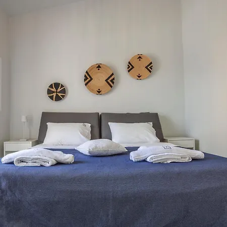 Serenity Seafront Garden Villa Pefkochori