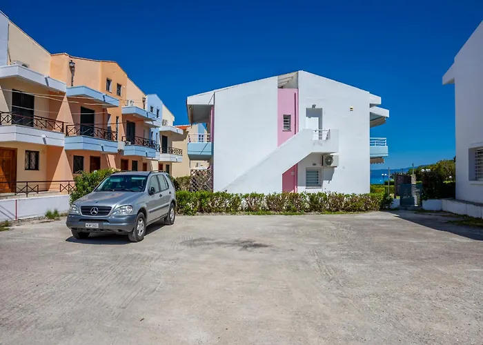 Serenity Seafront Garden Villa Pefkochori