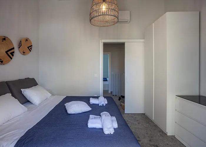 Serenity Seafront Garden Villa Pefkochori