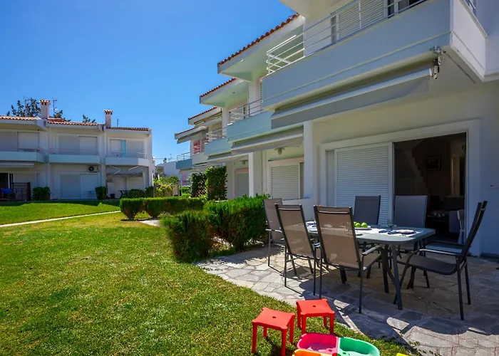 Serenity Seafront Garden Villa